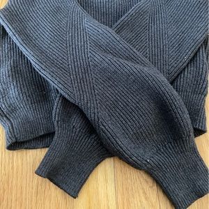Zara small turtle neck sweater